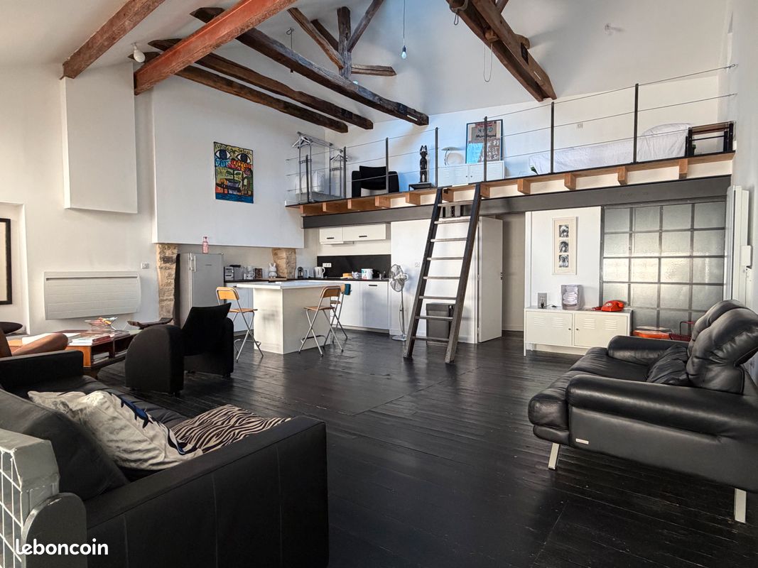 Appartement 1 pièce 70 m² · à Figeac · 70 m² · 650 €/mois