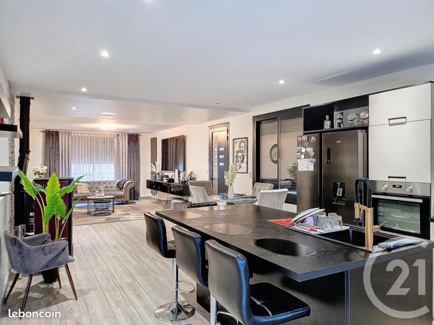 Maison 6 pièces 136 m²