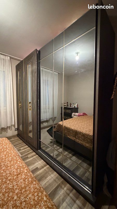 Armoire dressing (image 1)