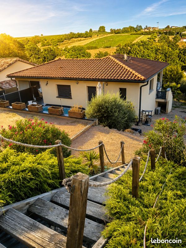 Maison 5 pièces 152 m² · à Porte des Pierres Dorées · 152 m² · 415 000 €