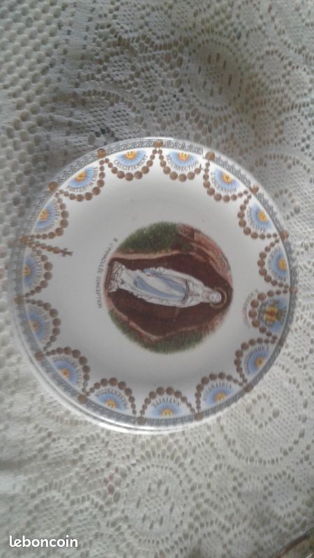 Assiettes a desert lourdes (image 1)