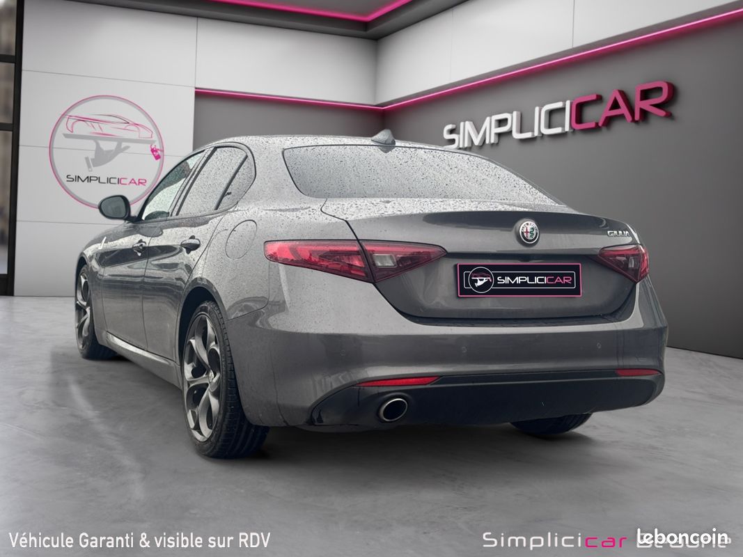ALFA ROMEO GIULIA 2.2D 136 EDIZIONE AT 136Ch Garantie 12 mois (image 5)