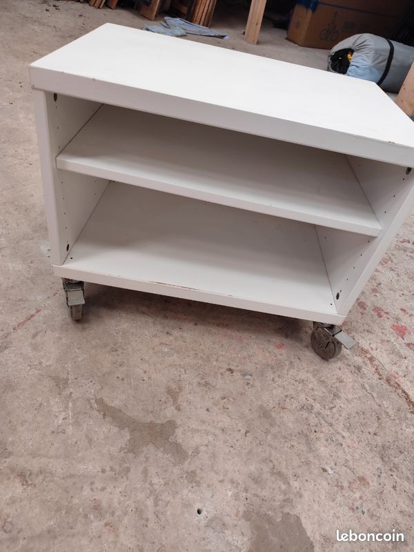 Commode a roulette (image 1)