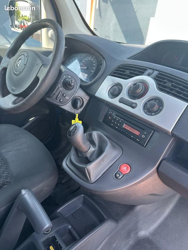 Renault Kangoo Break /Express / RENAULT KANGOO EXPRESS - L1 1.5 DCI 70 ECO2 GENERIQUE (image 18)