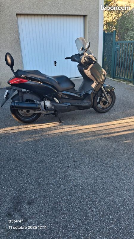 Yamaha X-Max 125 CT OK (image 3)