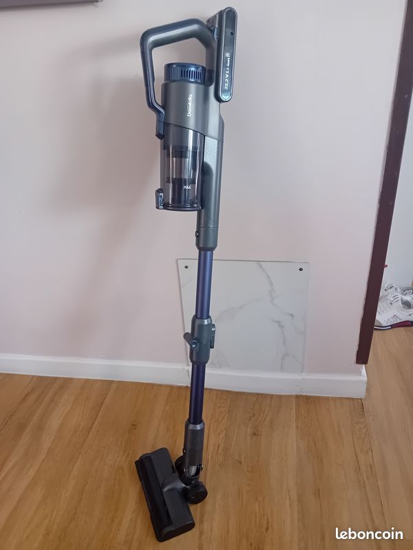 Aspirateur balai (image 1)