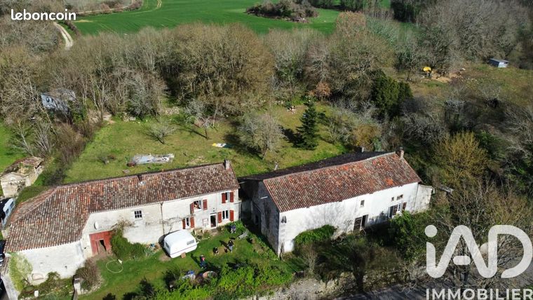 Propriété 8 pièces 223 m²