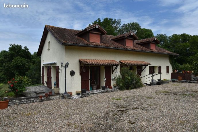 Maison 7 pièces 229 m²
