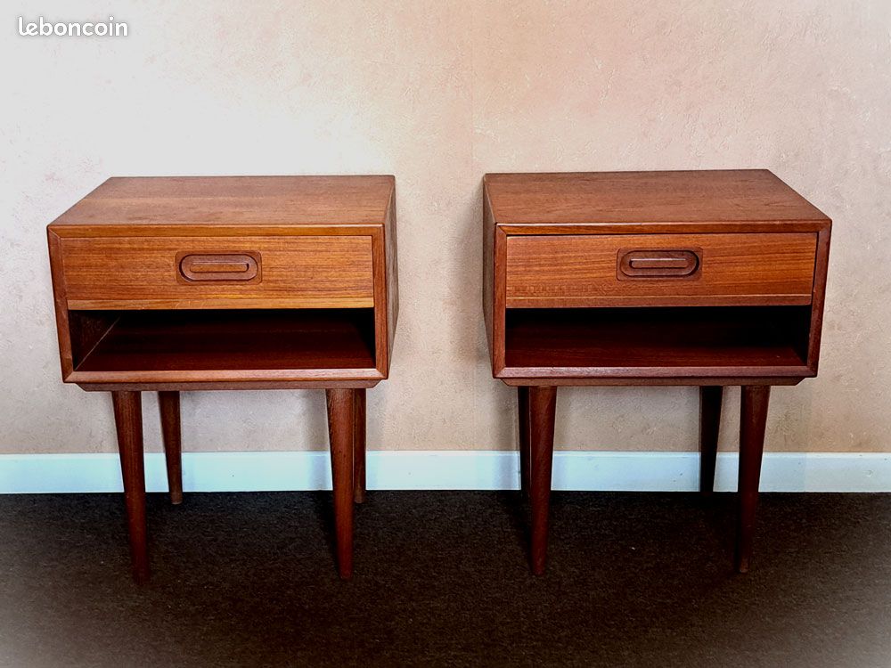 Tables De Chevet En Teak Massif – Style Années 70 – 2 Tiroirs – Jambes à V – Marblechic
