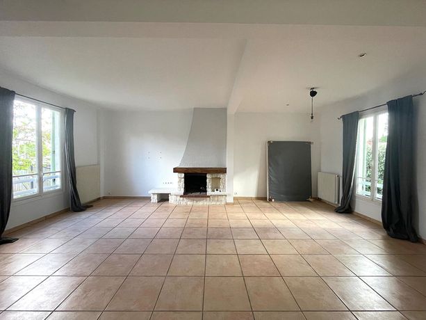 Maison a louer  - 5 pièce(s) - 103.31 m2 - Surfyn
