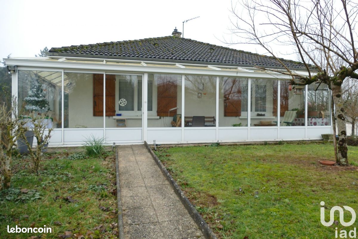 Pavillon 5 pièces 130 m² - Condac 16700 (image principale 0)