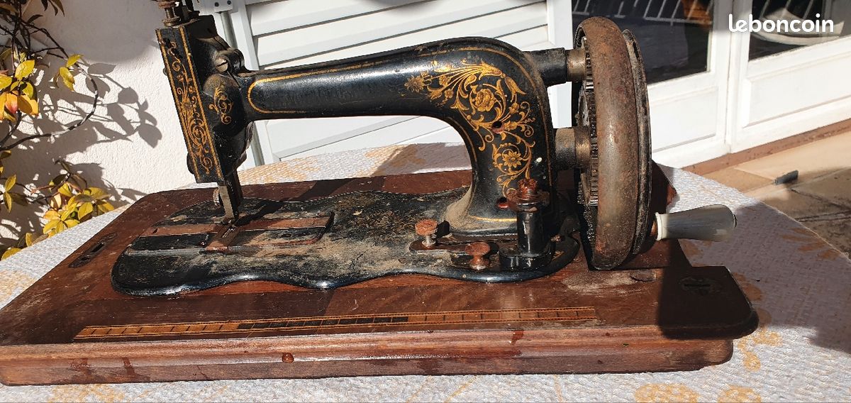 Machine à coudre vintage (image 1)