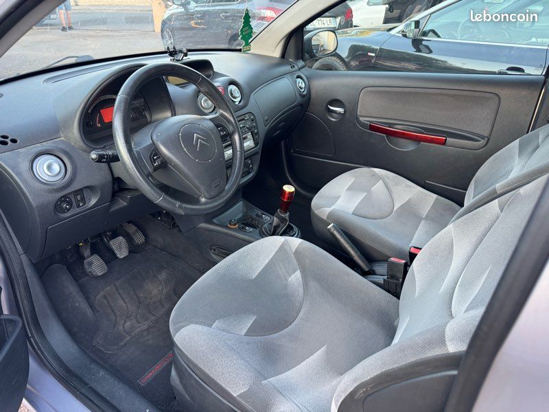 Citroën C2 1.4i 73 CH Clim (image 3)