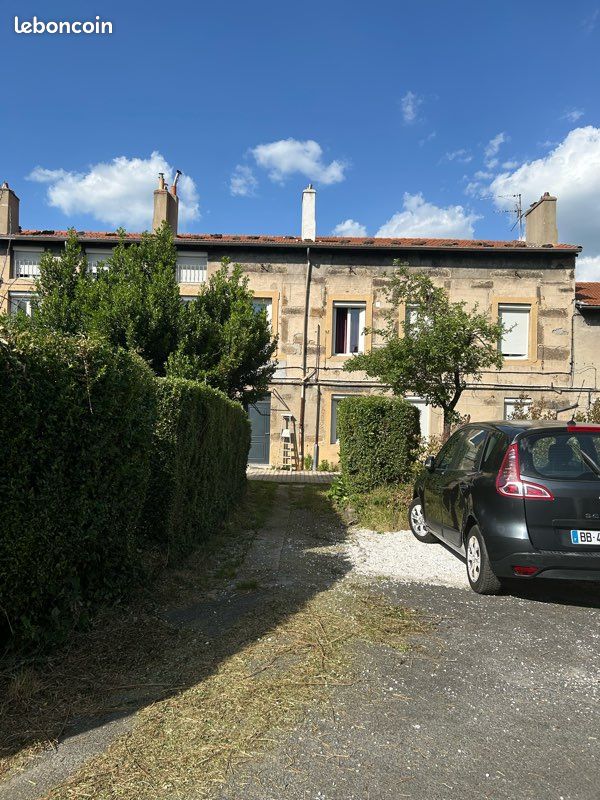 Immeuble 15 pièces 297 m² · à Saint-Étienne · 297 m² · 299 000 €