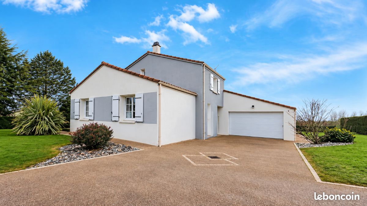Maison 4 pièces 101 m² · à La Forêt-sur-Sèvre · 101 m² · 200 000 €