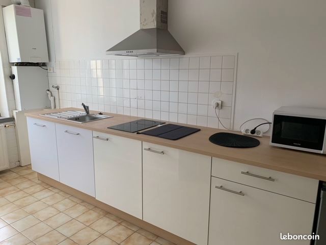 Appartement 1 pièce 43 m² · à Le Creusot · 43 m² · 399 €
