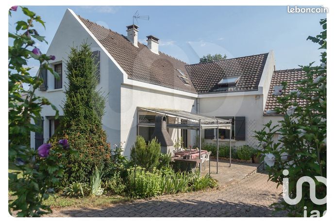 Maison 8 pièces 184 m²