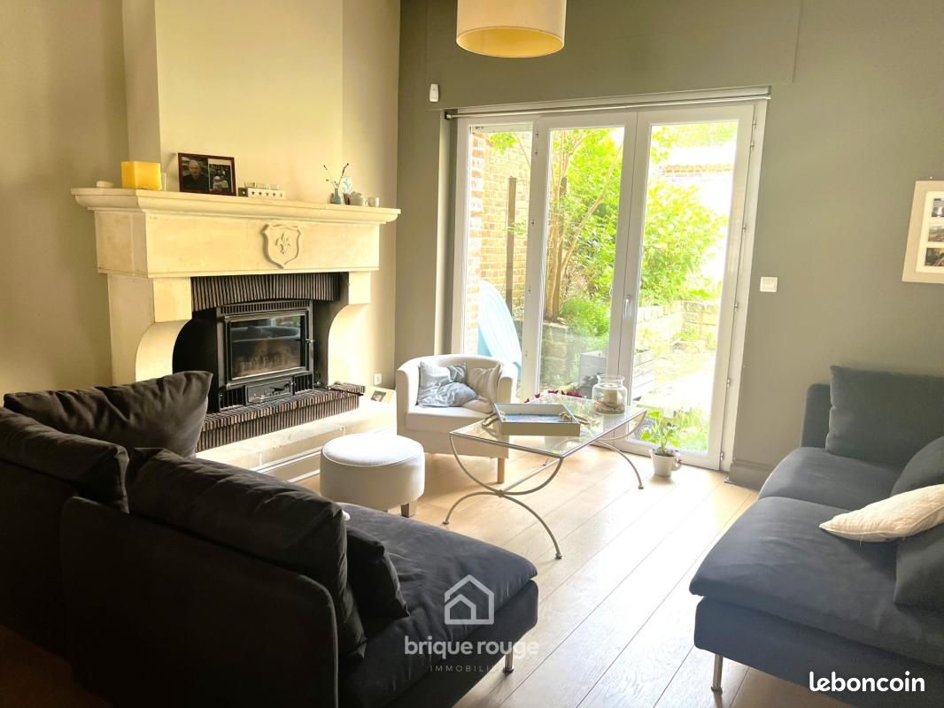 Maison 10 pièces 216 m² · à Béthune · 216 m² · 333 000 €