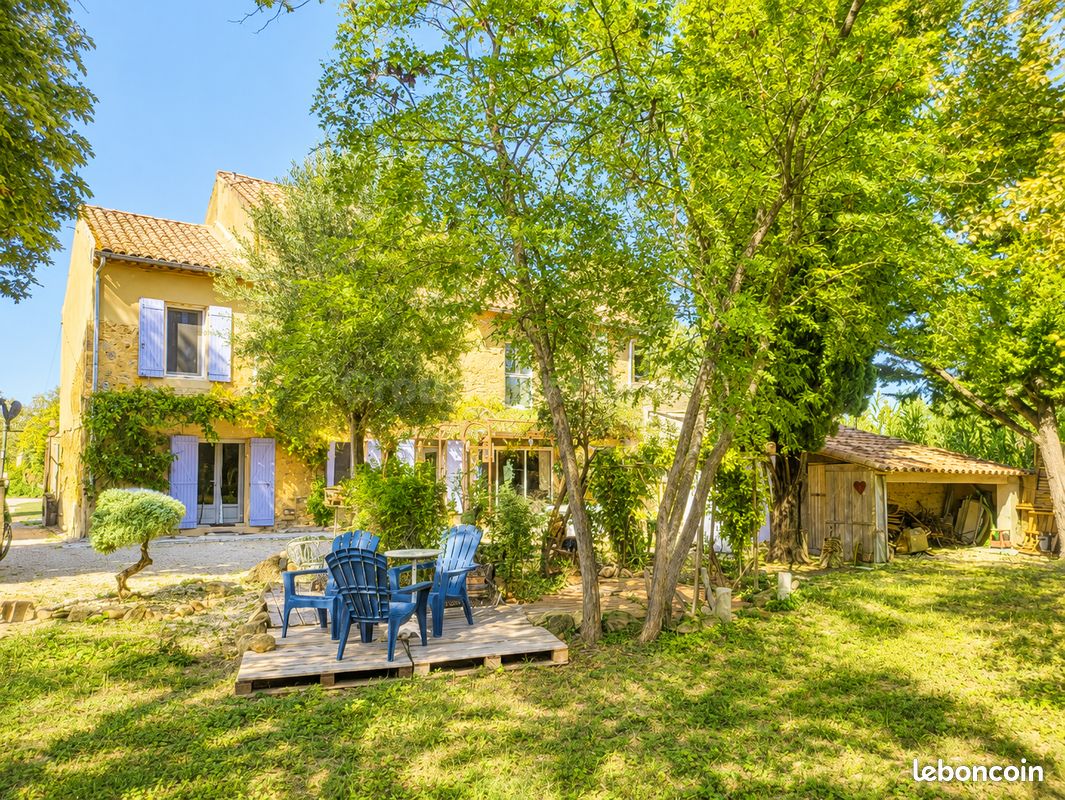 Maison 8 pièces 234 m² · à Piolenc · 234 m² · 367 500 €