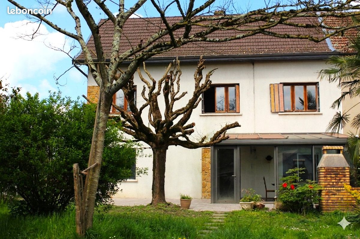 Maison 7 pièces 183 m² · à Morestel · 183 m² · 288 000 €