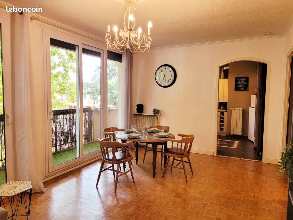 Appartement 3 pièces 77 m² · à Pau · 77 m² · 860 €