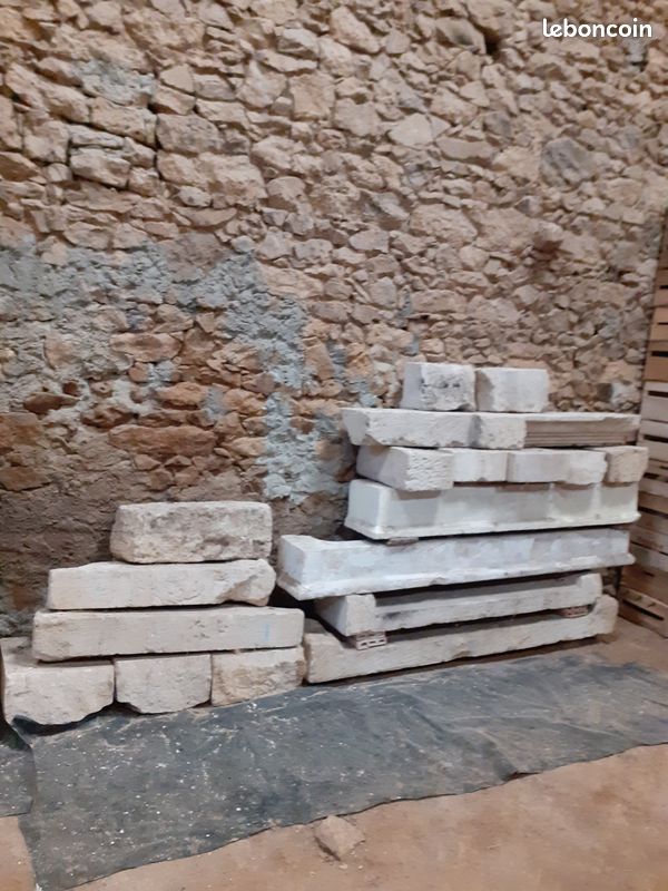 Blocs de cheminées anciennes (image 3)