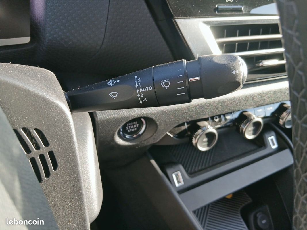CITROEN C4 PureTech 130 S&S EAT8 Shine (image 22)