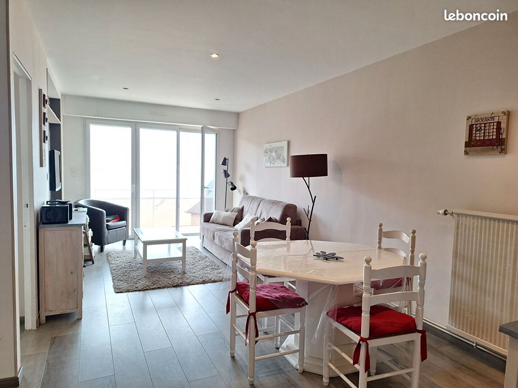 Appartement 2 pièces 57 m² · à Saint-Malo · 57 m² · 830 €