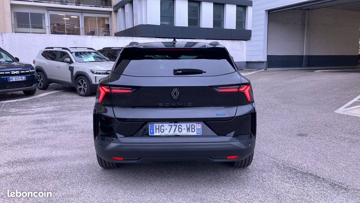 RENAULT SCENIC E-TECH ÉLECTRIQUE techno 220 ch (image 9)