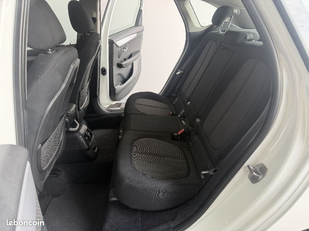 BMW Serie 2 Active Tourer F45 218d 150 ch Lounge A (image 9)