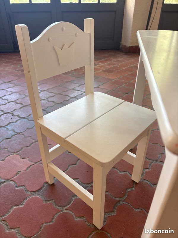 Table + chaise enfant (image 2)