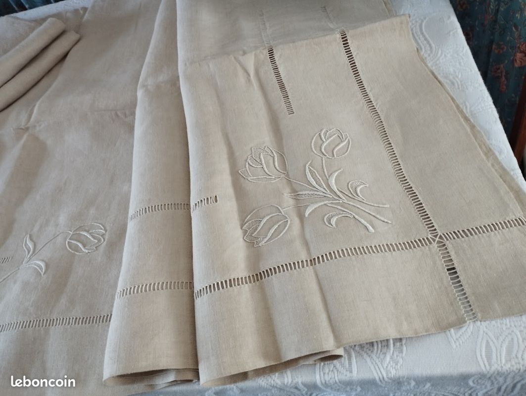 Drap ancien brodé main, pur lin, jamais utilisé (image 12)