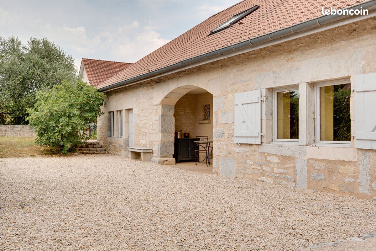 Maison 10 pièces 173 m² · à Salans · 173 m² · 315 000 €