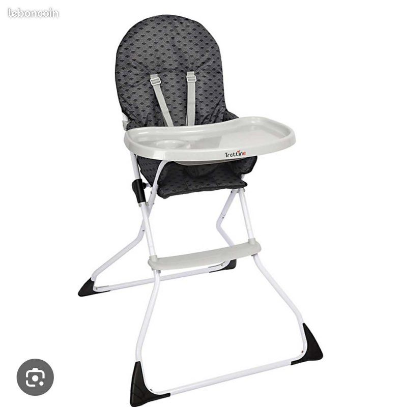 Chaise bébé et peluche très bonne état (image 2)
