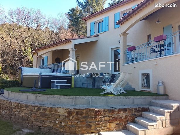 Propriété 5 pièces 127 m²