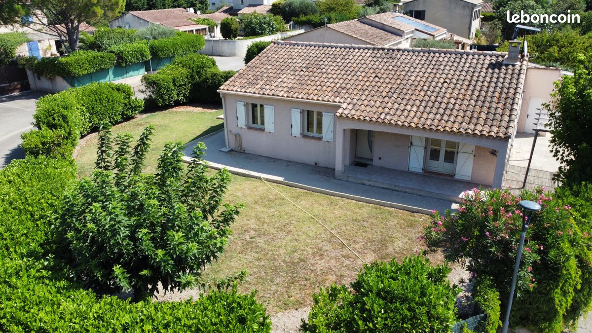 Maison 5 pièces 108 m² · à Saint-Saturnin-lès-Avignon · 108 m² · 365 000 €