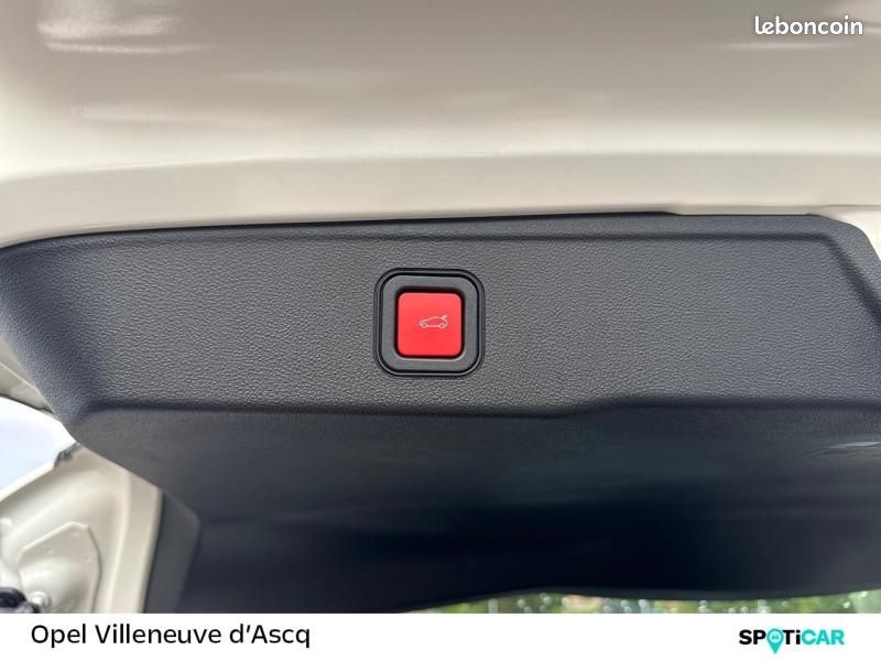 Jeep Avenger 1.2 Turbo T3 145ch MHEV Upland BVR6 4xe (image 22)