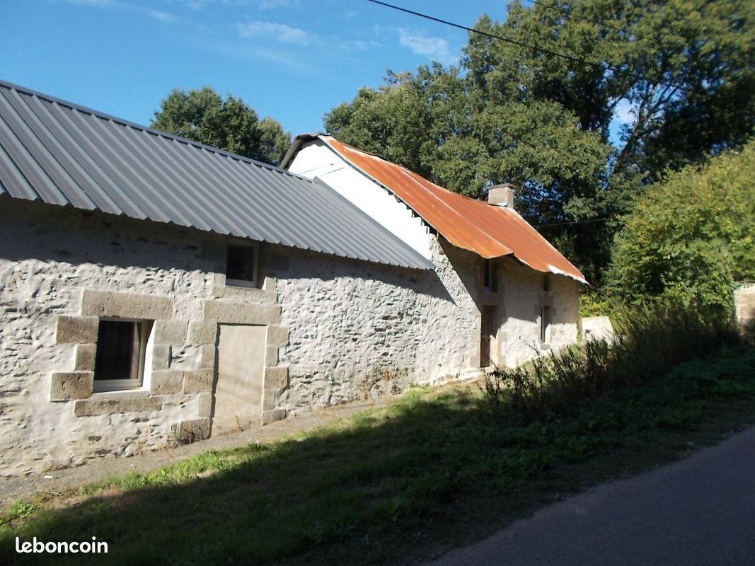 Maison 2 pièces 100 m² · à Évellys · 100 m² · 80 000 €