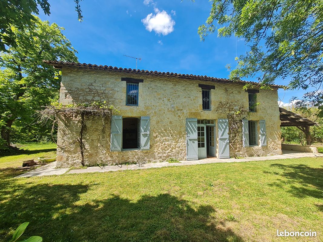 Maison 9 pièces 301 m² · à Fleurance · 301 m² · 379 000 €