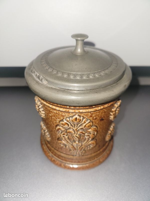 Boîte à Tabac Ancienne Style Hollandais – Métal, Signée AB, Vintage