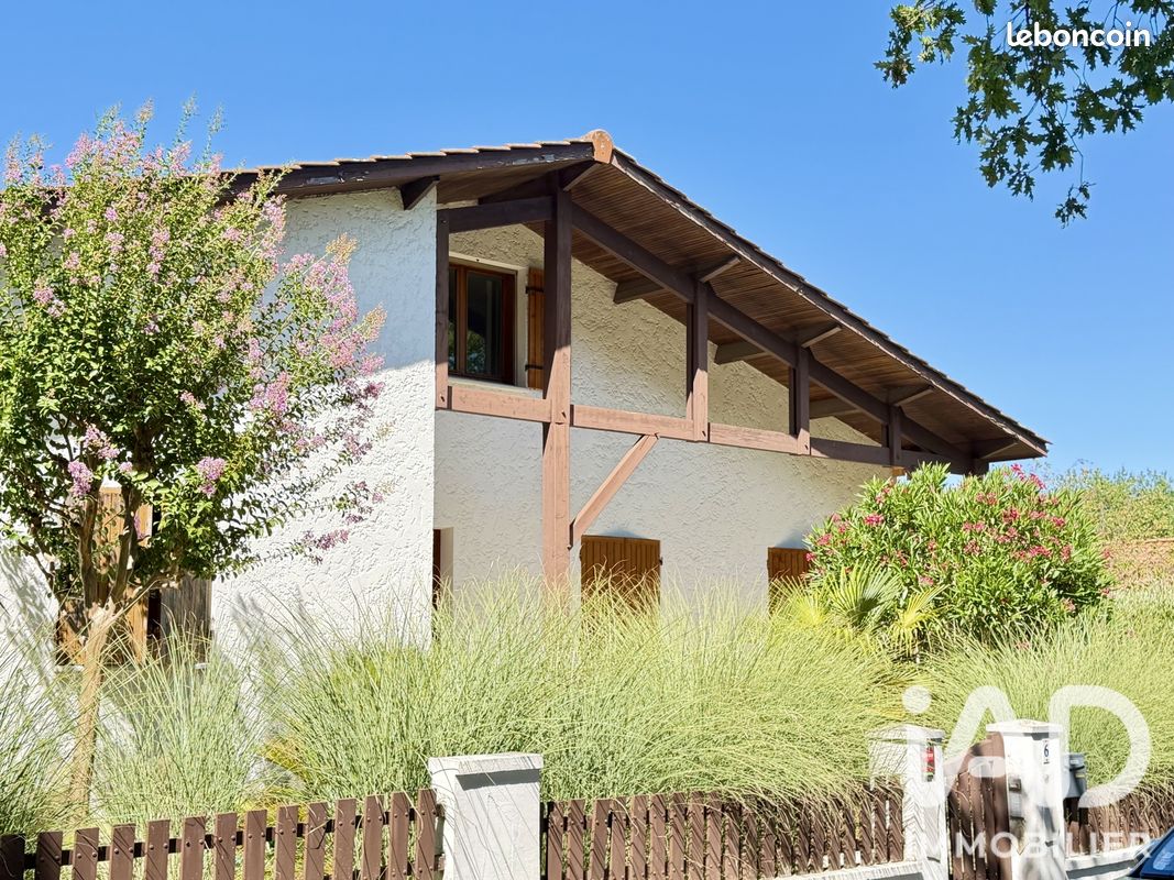 Maison 6 pièces 162 m² · à Artigues-près-Bordeaux · 162 m² · 480 000 €