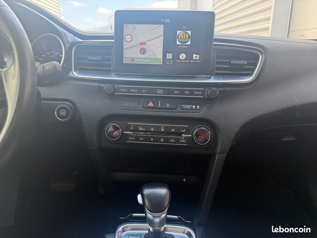 KIA CEED 1.4 T-GDI 140, boite auto, caméra recul, régulateur, carpaly, Garantie 12 mois (image 12)