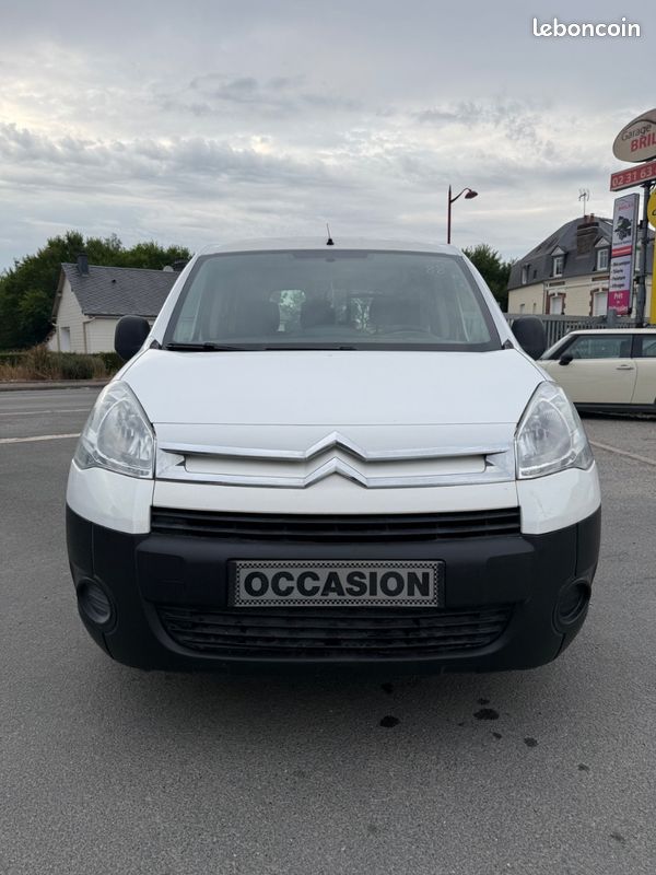 Citroën Berlingo 1.6hdi 90 3 places excellent etat (image 2)