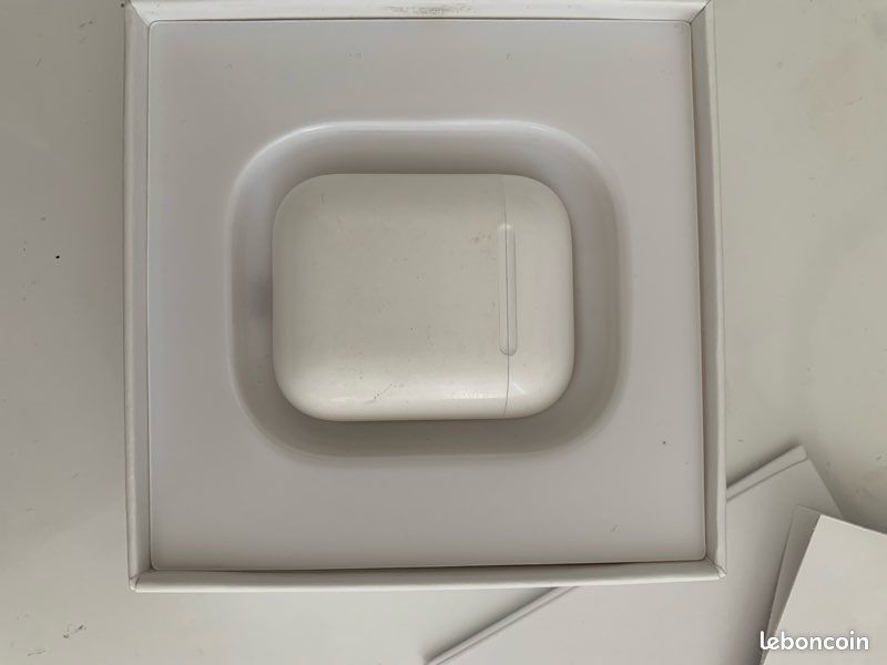 AirPods 2 (image 6)