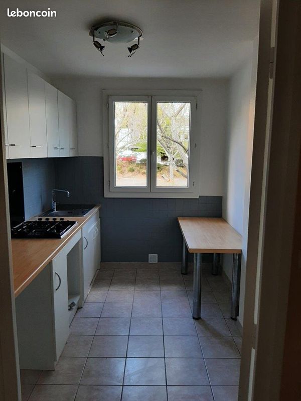 Appartement 3 pièces 57 m² · à Privas · 57,4 m² · 85 000 €