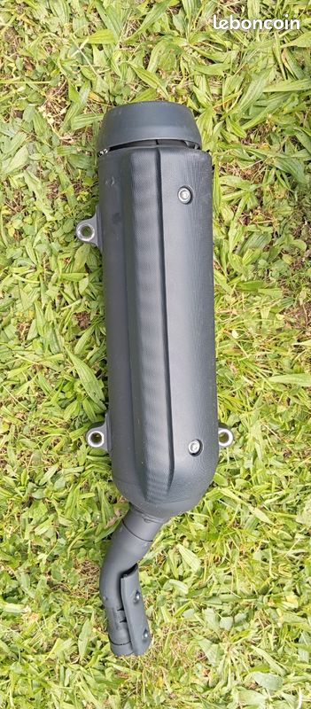 Pot d'échappement Yamaha Xmax 125 (image 1)