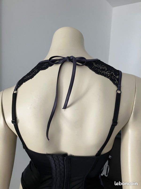 Bustier rouge gorge (image 4)