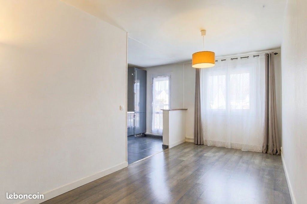Appartement 5 pièces 93 m² · à Beynes · 93 m² · 192 000 €