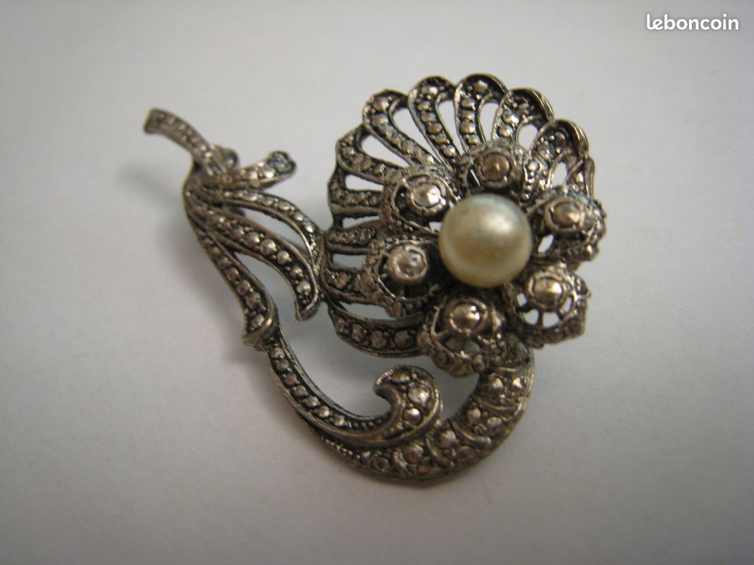 MAGNIFIQUE PETITE BROCHE EN ARGENT STERLING 925 AVEC ZIRCONIE