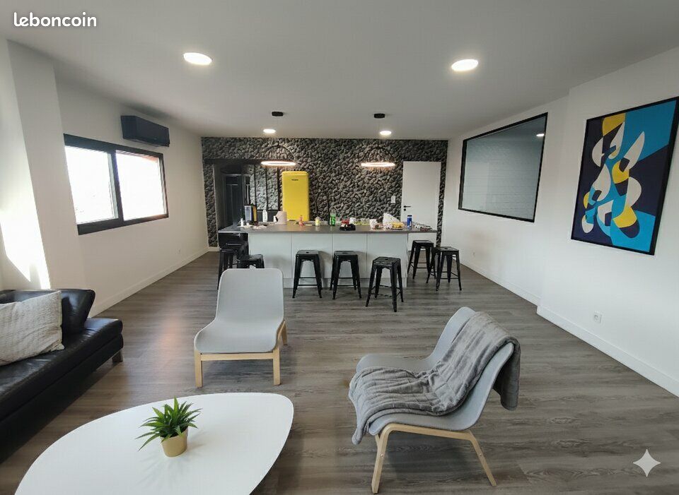 LOCAL D'ACTIVITE 347 m² VAULX MILIEU (image 3)
